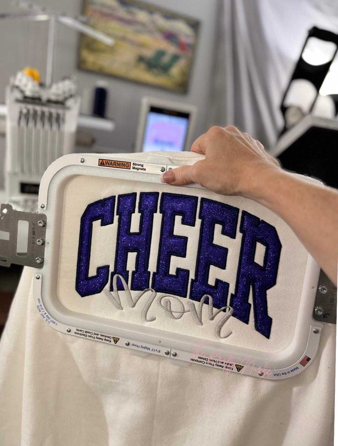 CHEER MOM GLITTER APPLIQUÉ