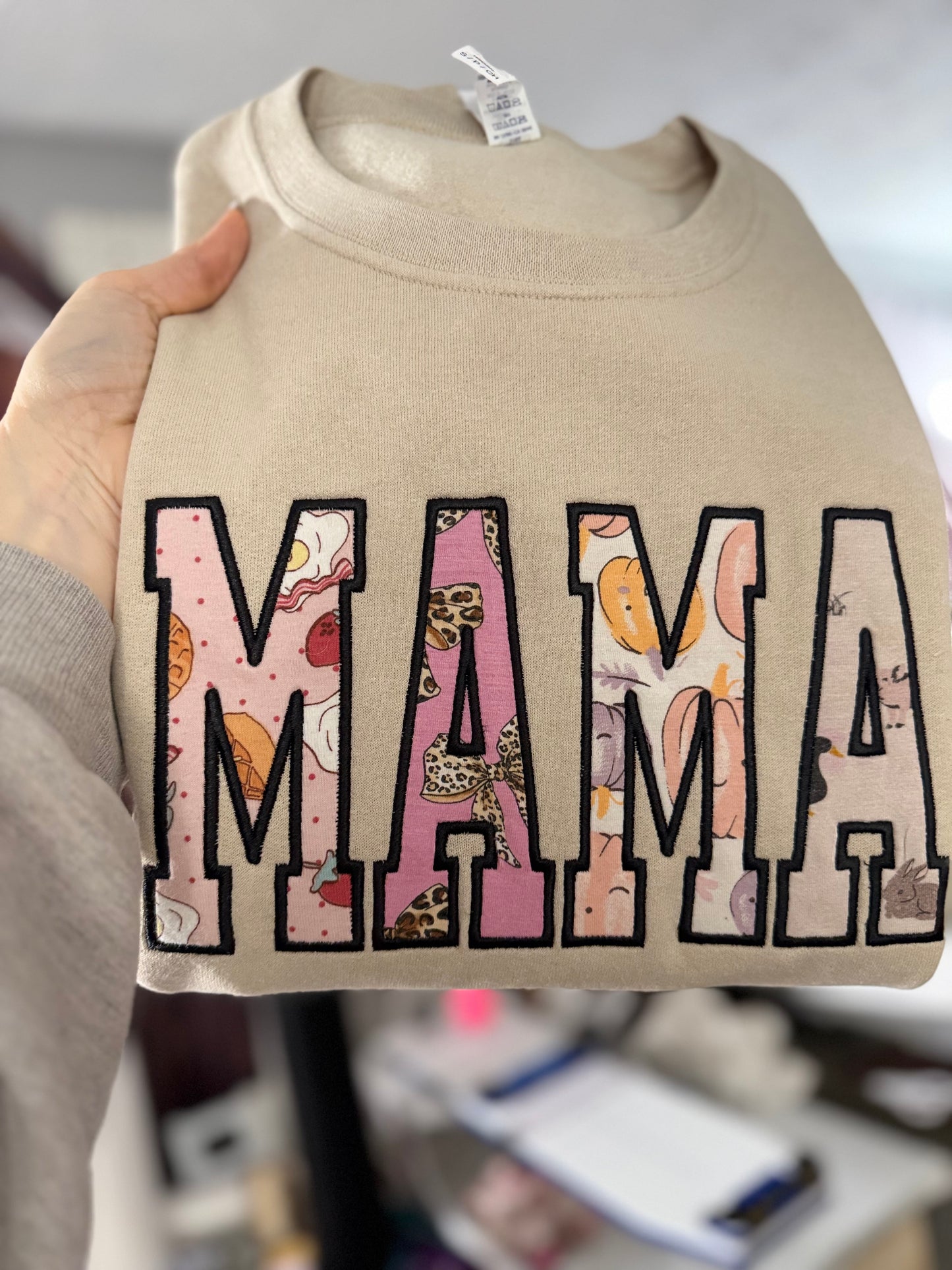 EMBROIDERED MAMA KEEPSAKE SWEATSHIRT WITH KEEPSAKE SIDE BOWS