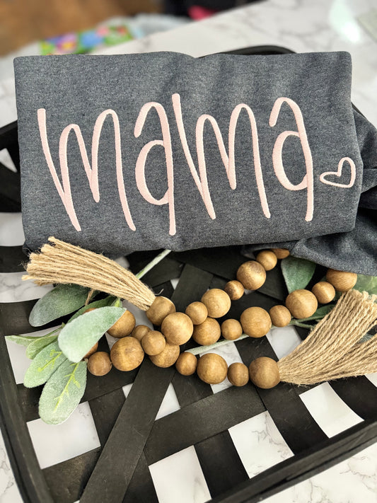 EMBROIDERED MAMA HEART SWEATSHIRT