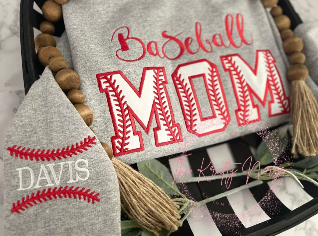 BASEBALL MOM