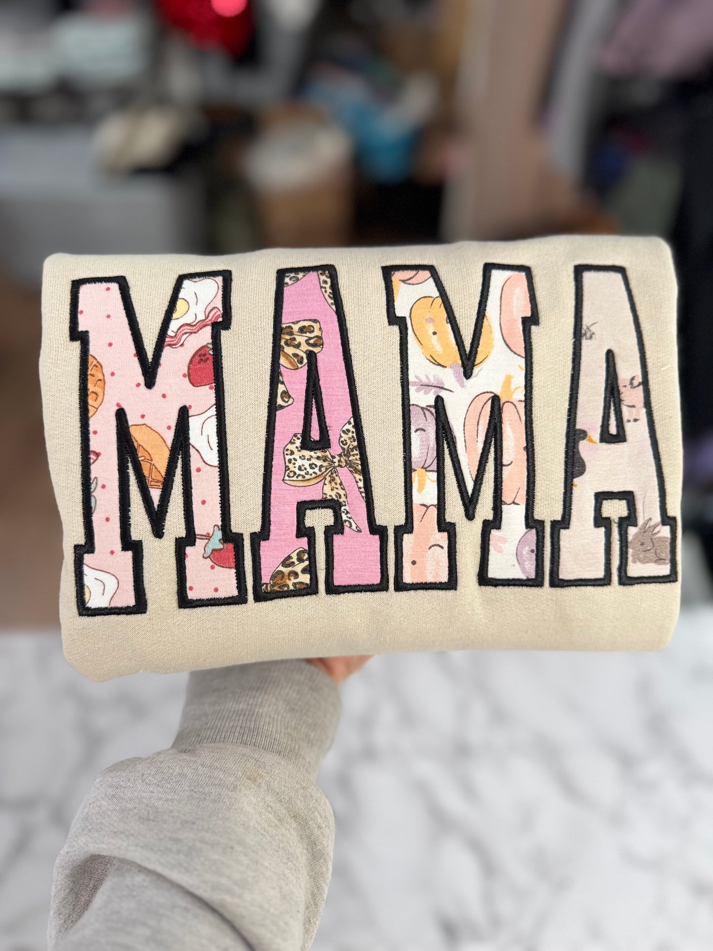 EMBROIDERED MAMA KEEPSAKE SWEATSHIRT WITH KEEPSAKE SIDE BOWS