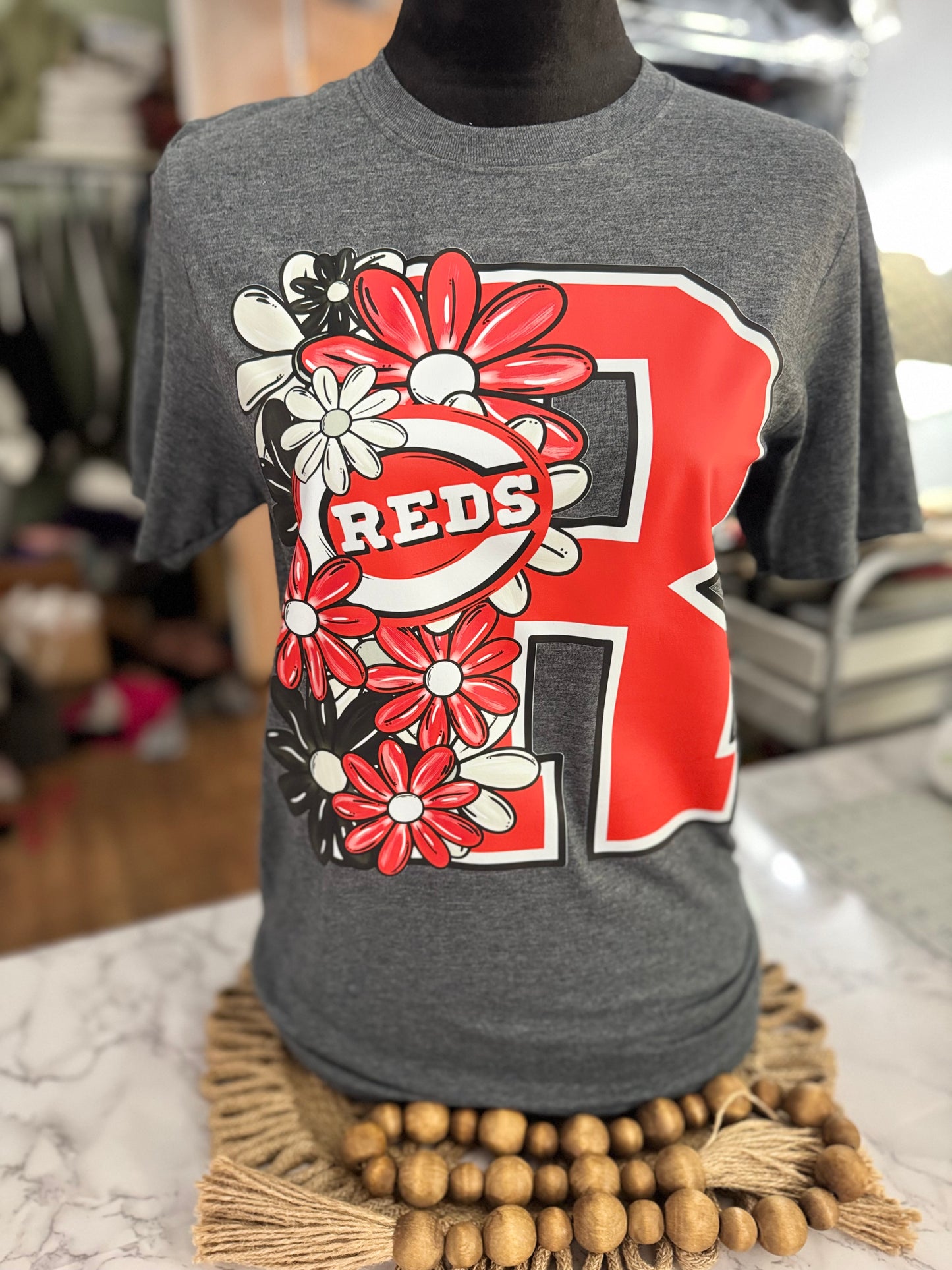 FLORAL REDS T-SHIRT